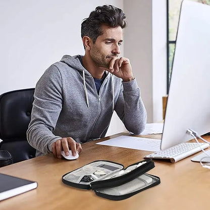 Sveora™ TechVault Organizer – Perfekt Organiserad Teknik